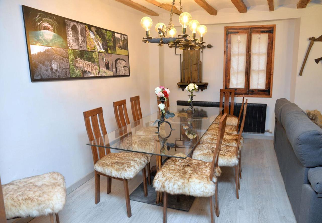 Apartmán Triplex Rustico-Moderno Hasta 18 Plazas - Pobla De Lillet La Pobla de Lillet Exteriér fotografie